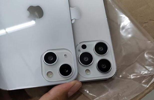 湖北苹果手机维修分享iPhone 13‌机模长什么样 