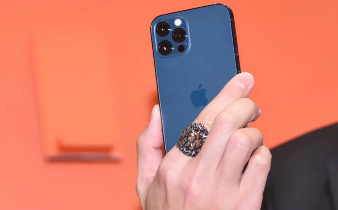 湖北苹果手机维修分享iPhone12系列重启方法教程 