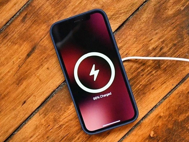 湖北苹果手机维修分享iPhone 12可以随便充电吗 